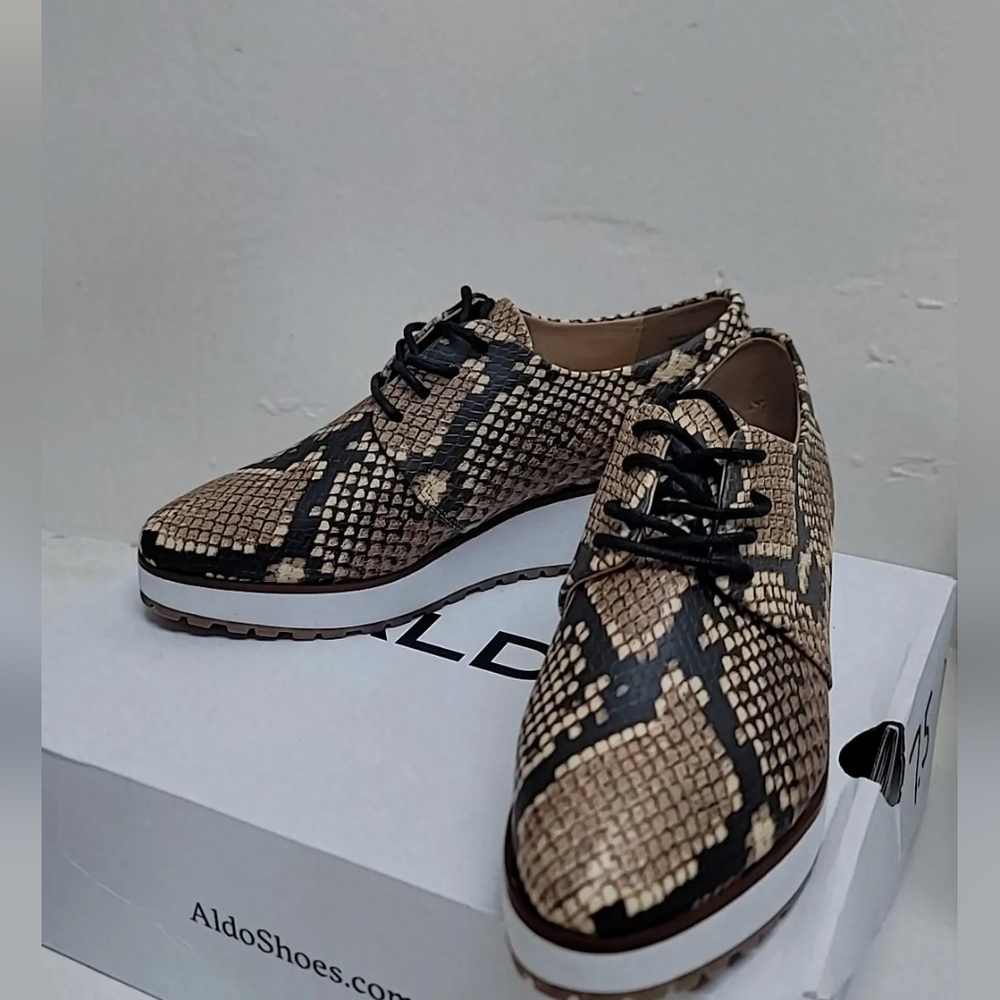 Tennis animal print
